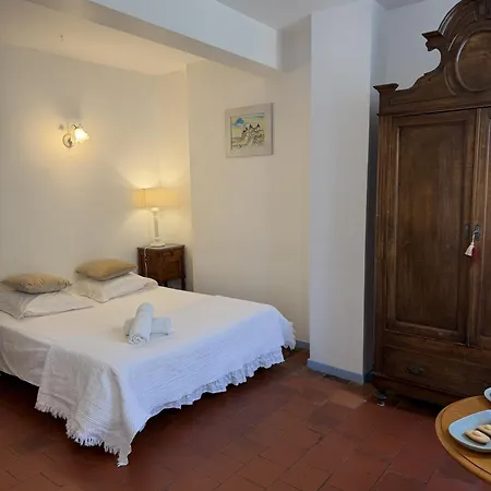 Les Florentines Oda ve Kahvaltı Carcassonne